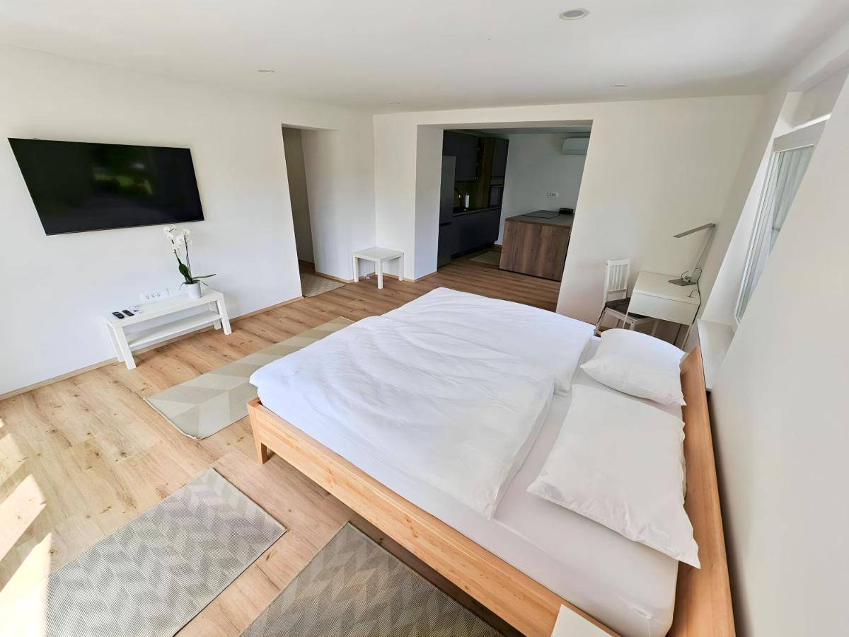 Charming Bella Hideout - Adults Only Apartment Jesenice Ngoại thất bức ảnh